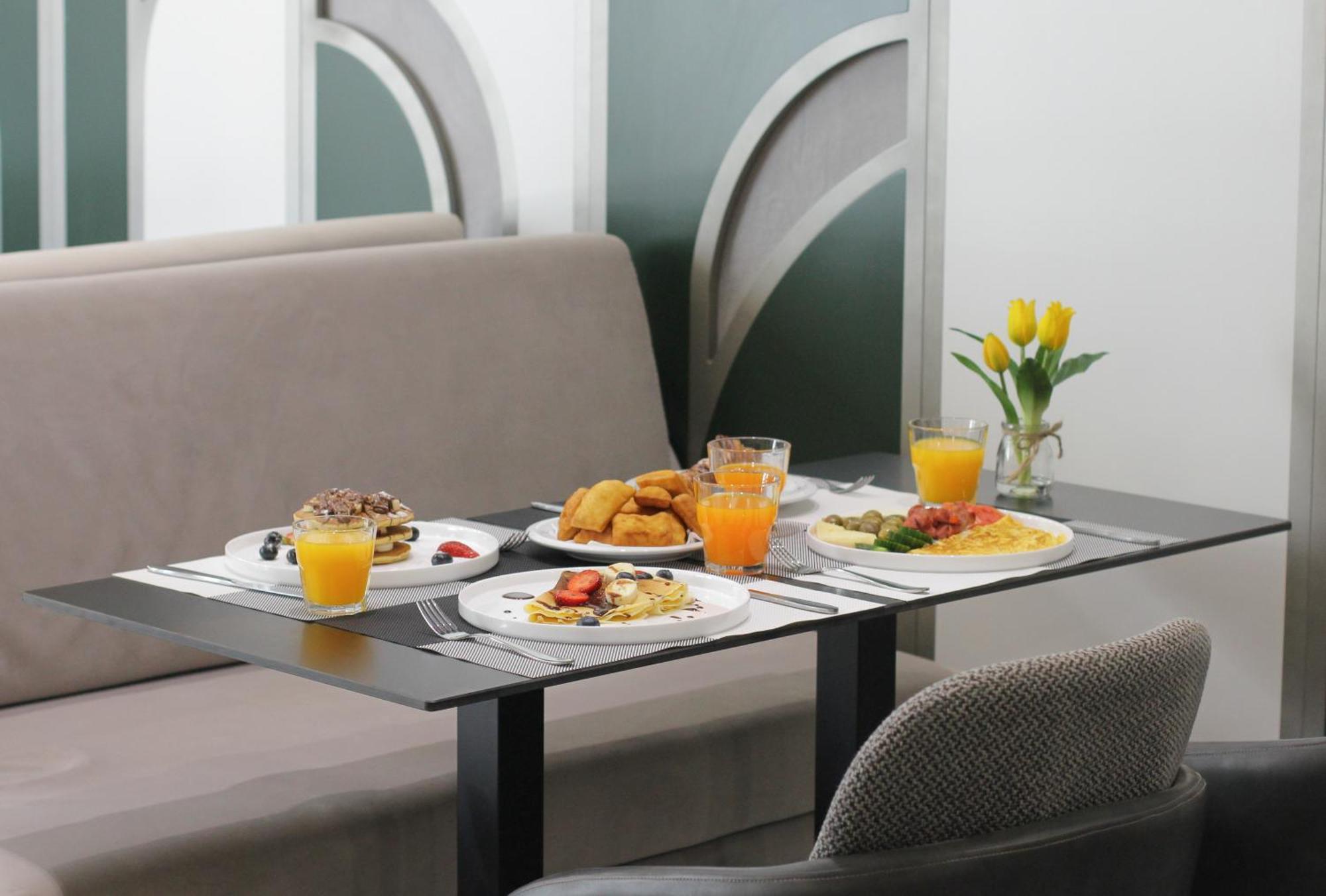 Compas Boutique Hotel Golem  Exteriör bild