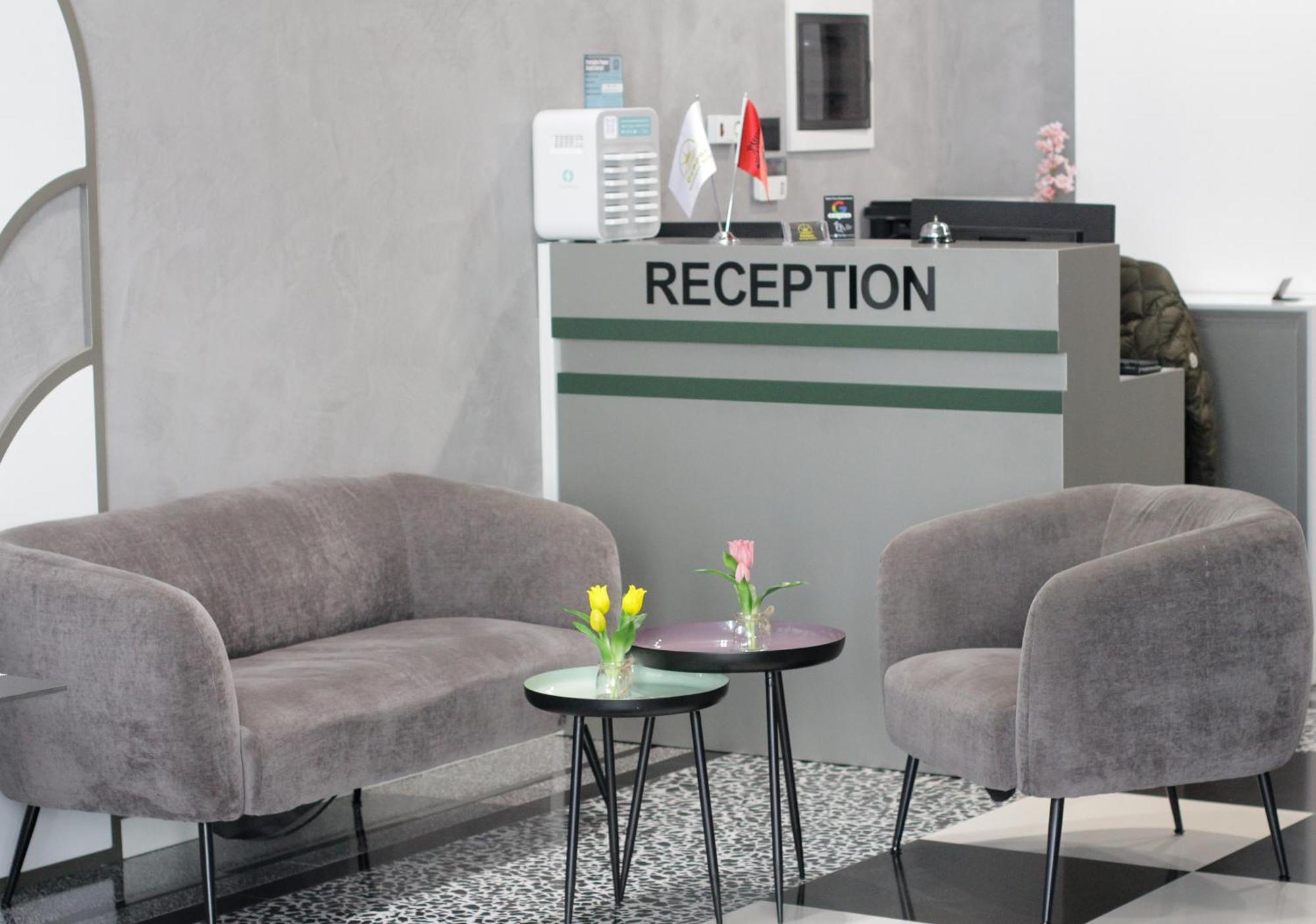 Compas Boutique Hotel Golem  Exteriör bild